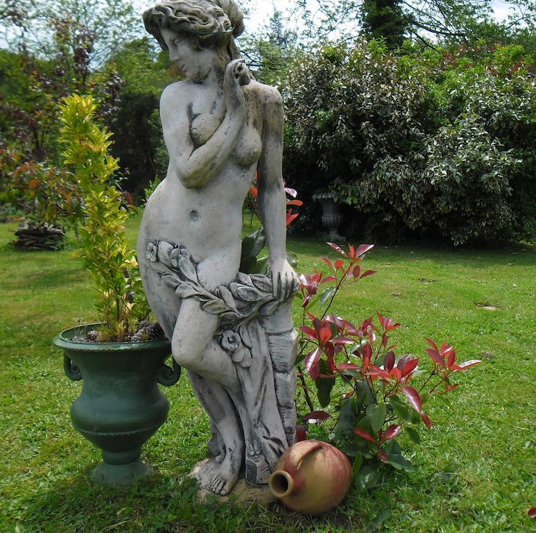 La Chevallerie B&B Isigny-le-Buat Exterior photo