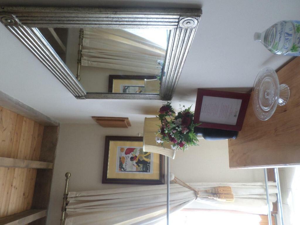La Chevallerie B&B Isigny-le-Buat Exterior photo
